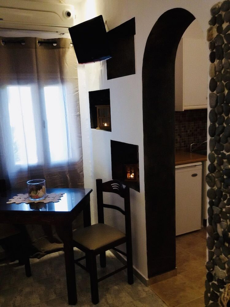 Pension Livadaros 46/71