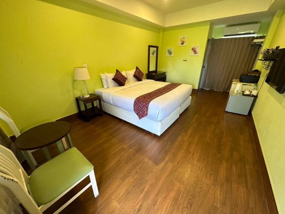 Capital O 75379 Sabai Living Pattaya 20/50