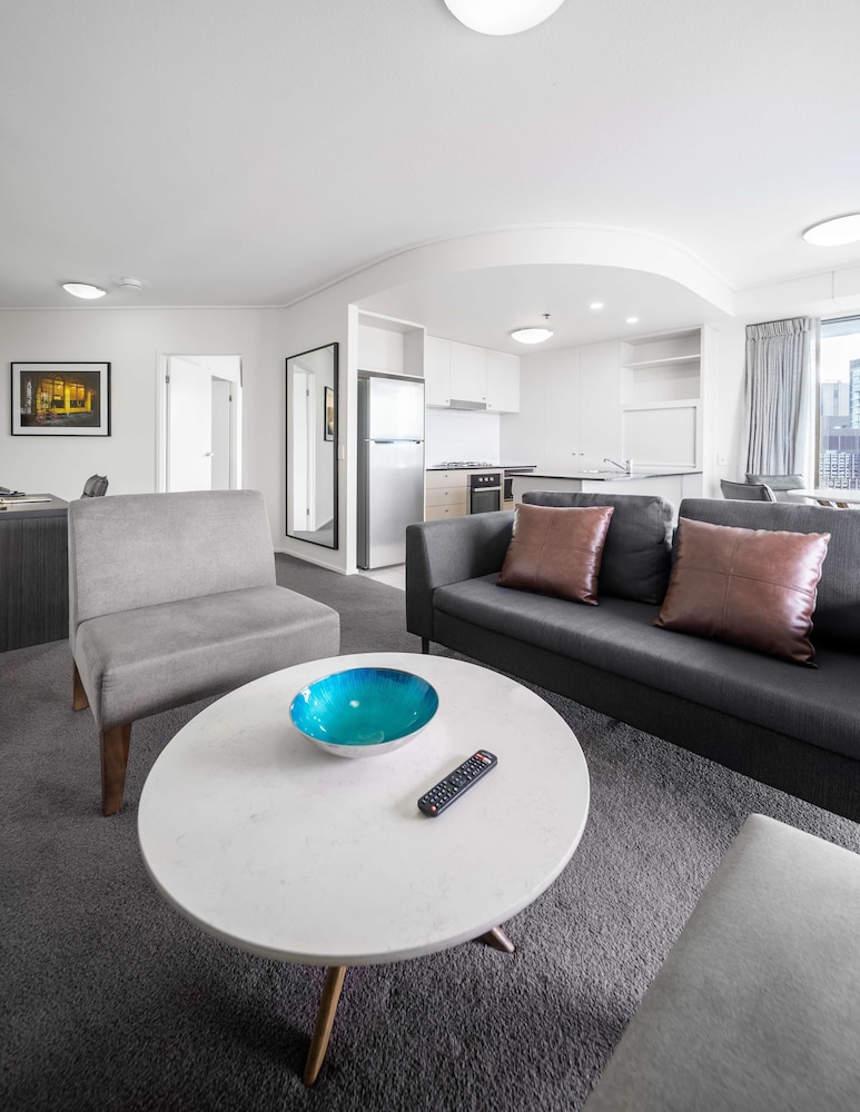Oaks Brisbane Felix Suites 16/42