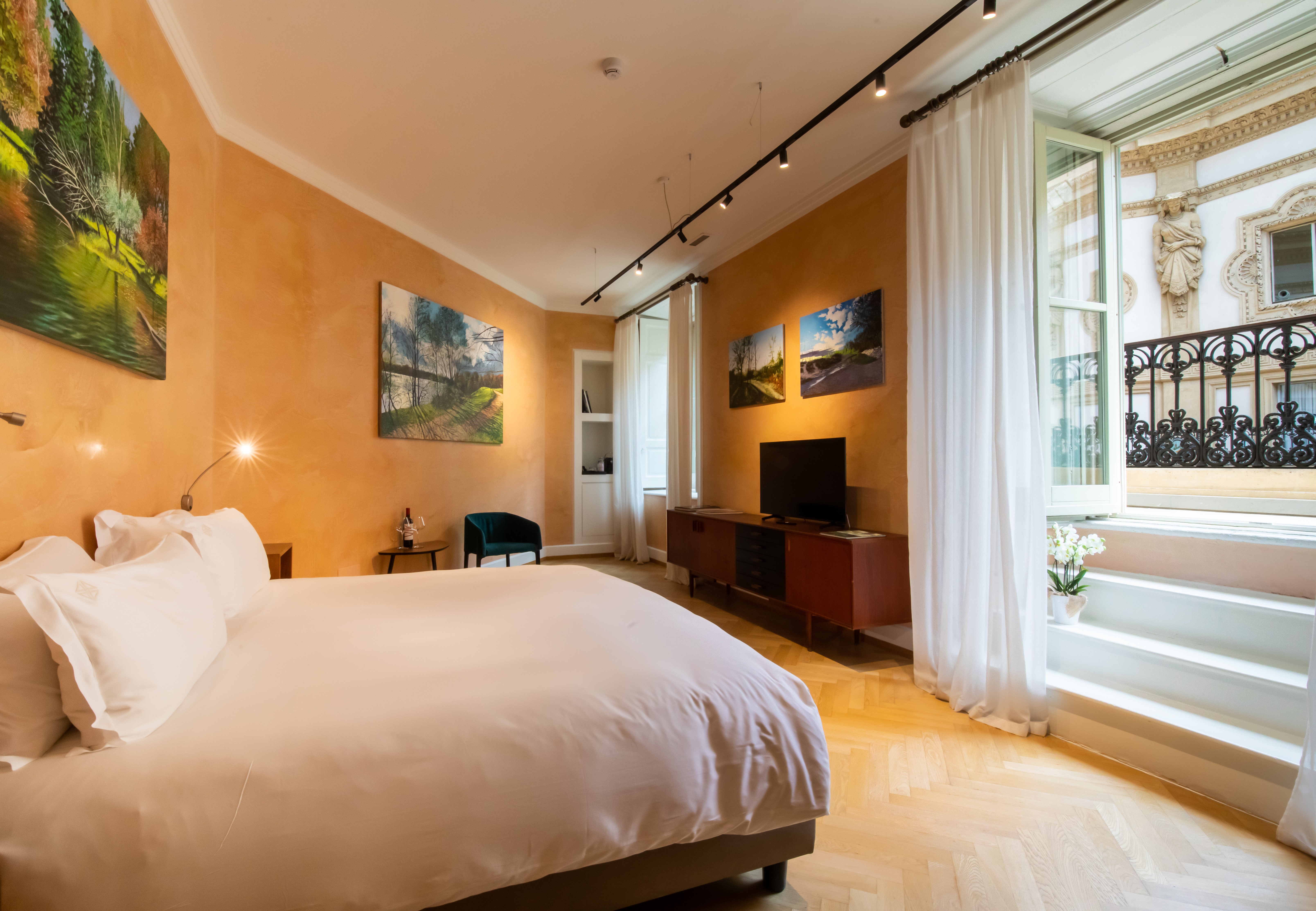 rooms
