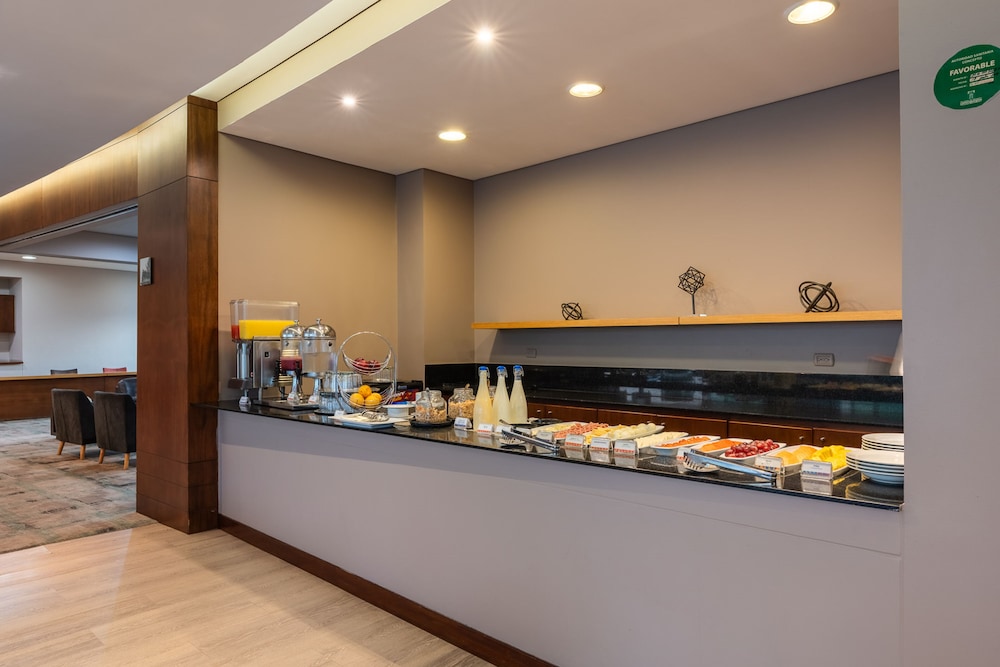 Estelar Medellin Apartaments 5/49