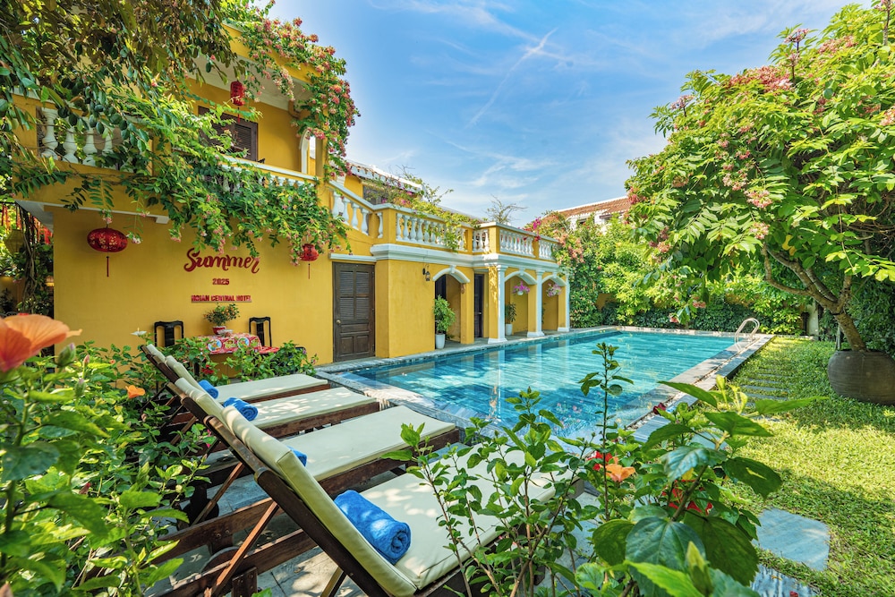 Hoi An Central Hotel 66/73