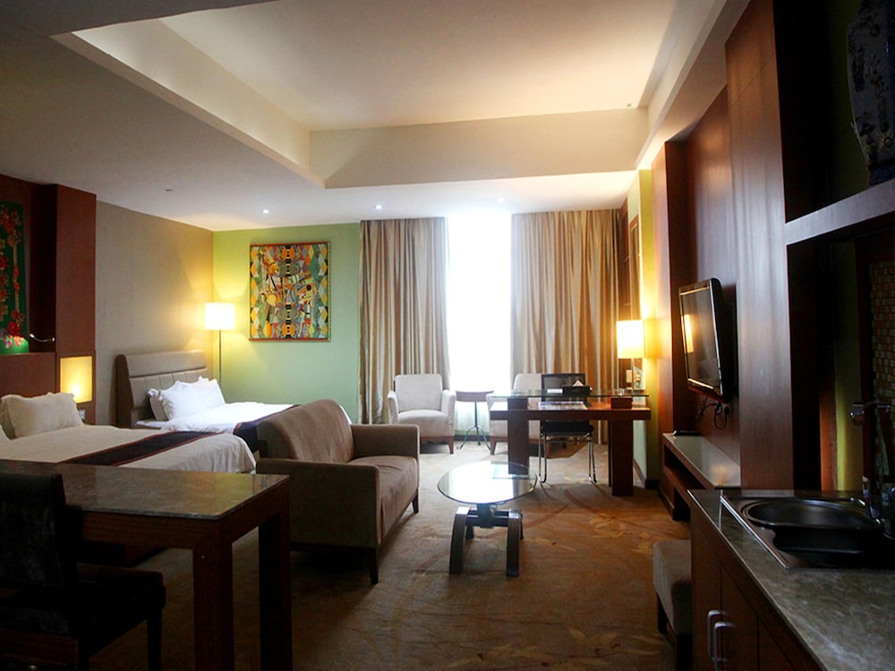 Meritz Hotel 43/70