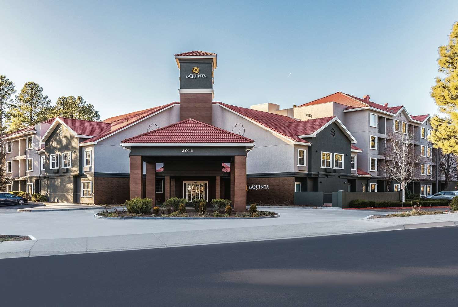 La Quinta Inn & Suites by Wyndham Flagstaff 2/51