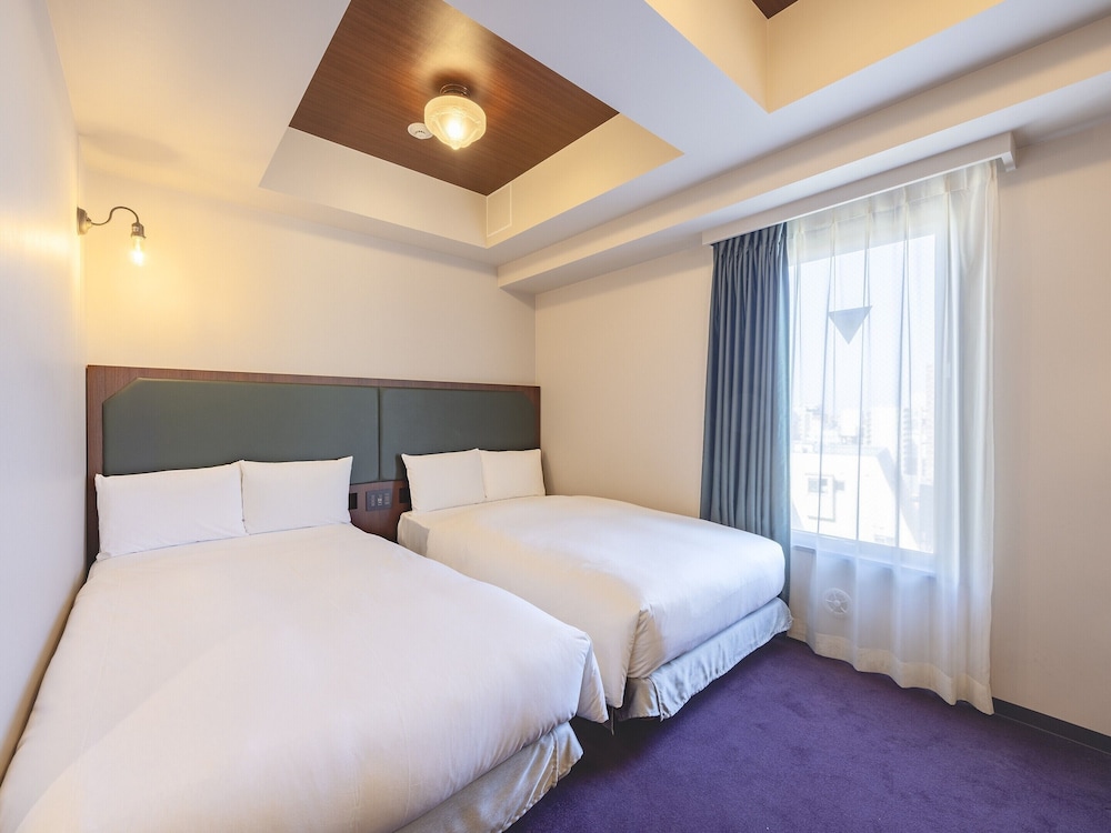 2 BEDROOMS, PREMIER, TWIN BEDS