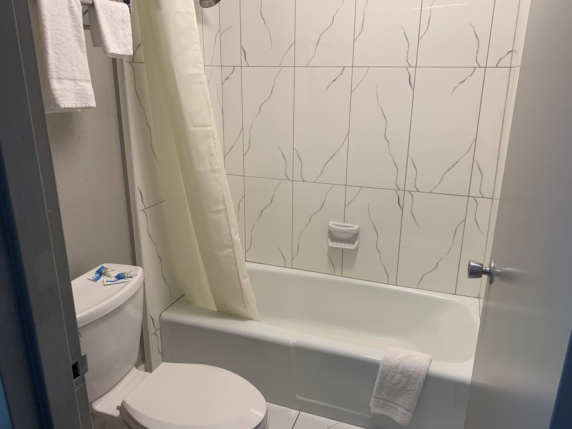 Executive Inn 39/41