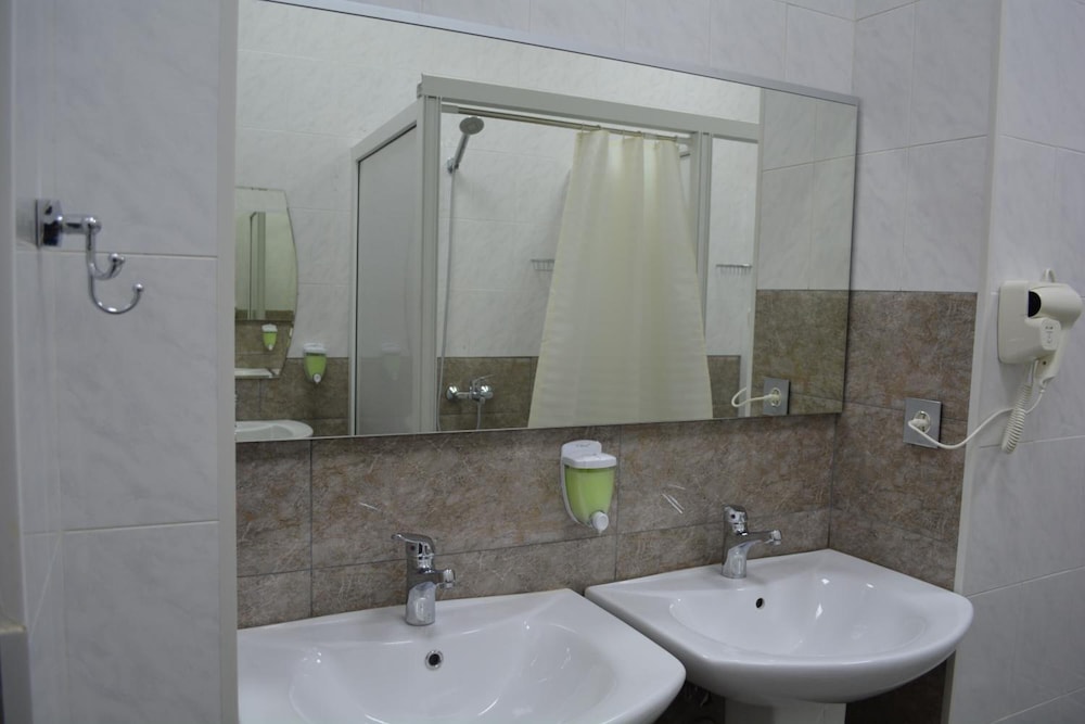 Travel Inn Hostel 36/42