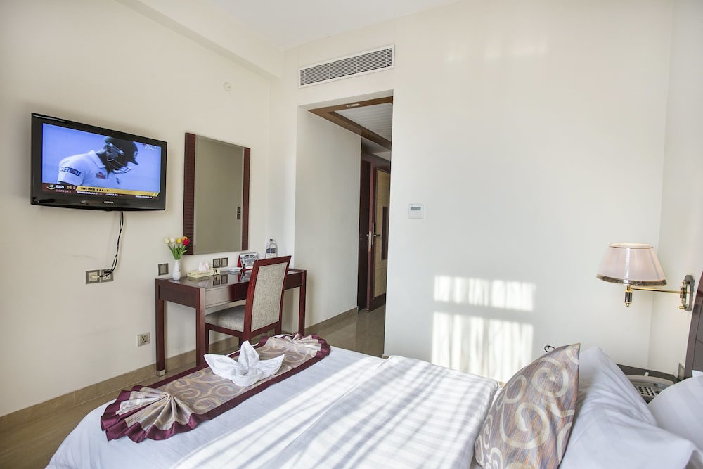 Fars Hotel and Resorts 8/41