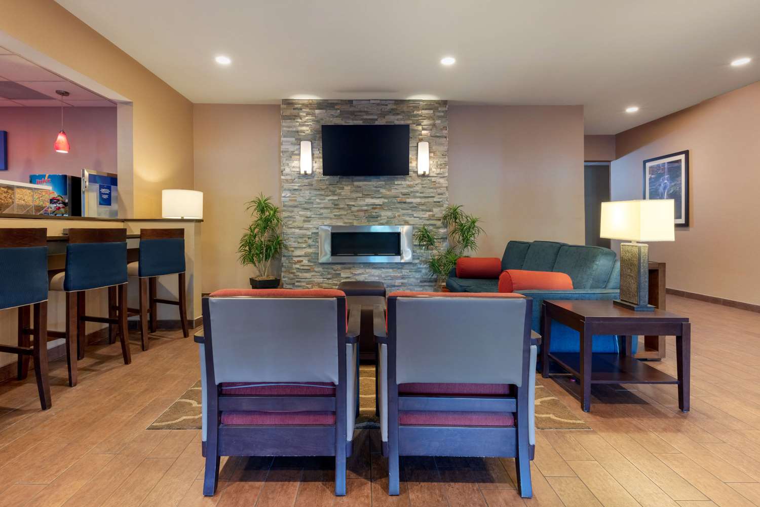 Comfort Inn & Suites Fayetteville-University Area 23/35