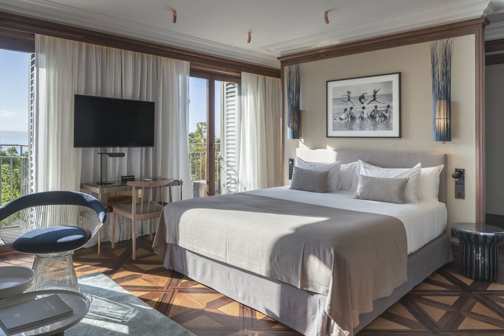 Suite, King Bed, Sea View
