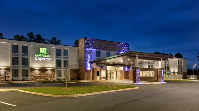 Holiday Inn Express Williamsburg Busch Gardens Area Ex Quality Inn At Kingsmill Busch Gardens Area 5/63