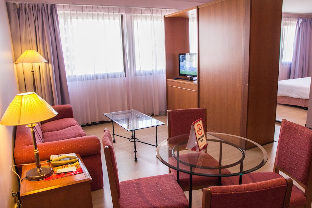 Premier Hotel 15/28