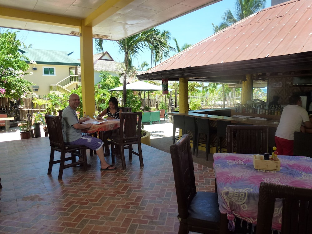 Little Mermaid Dive Resort 38/54