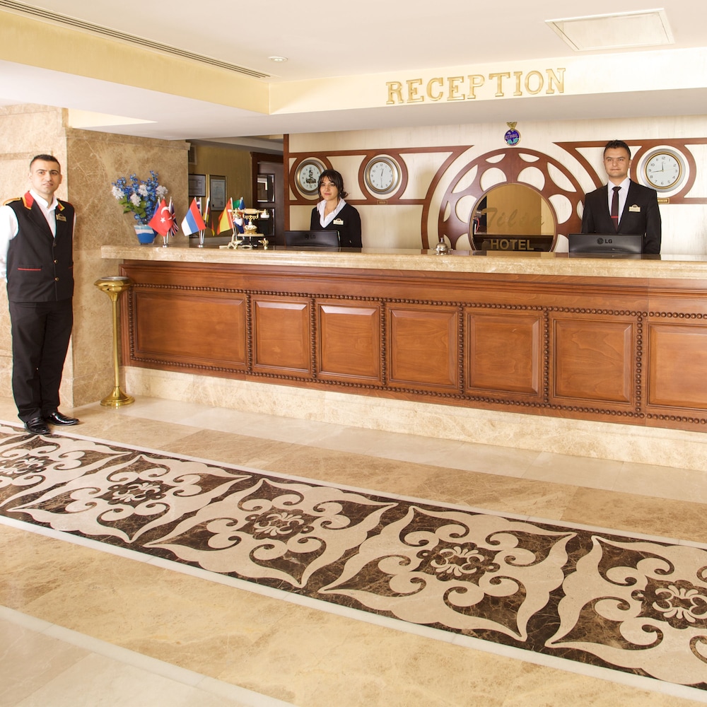 Tilia Hotel 4/50