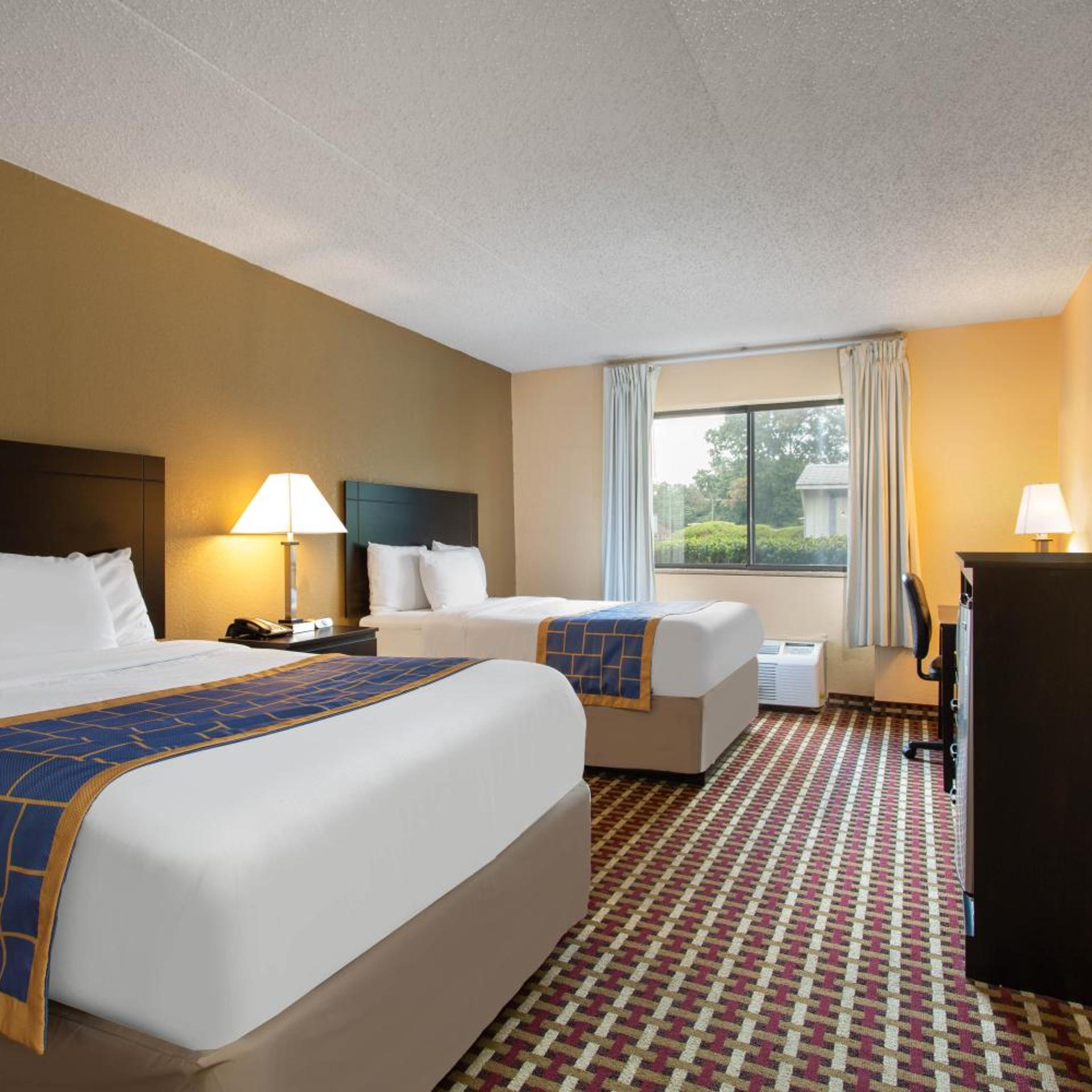 غرفة ديلوكس بسريرين مزدوجين، Days Inn by Wyndham Hillsborough 2/8