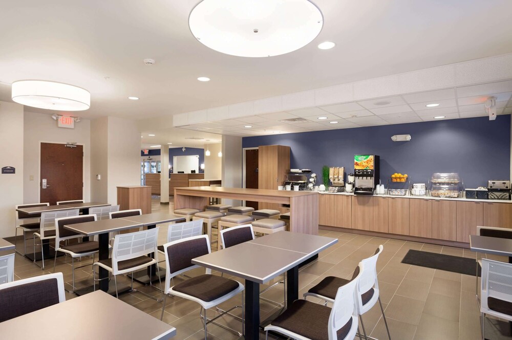 Microtel Inn and Suites by Wyndham Aurora 30/49