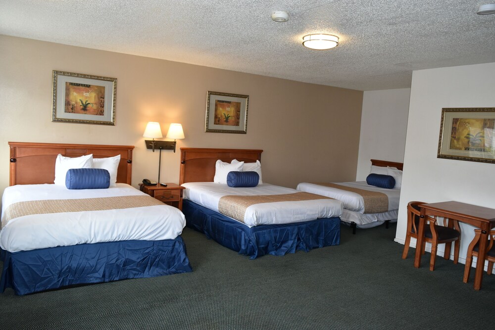 Travelodge by Wyndham Red Bluff South of Redding 22/65