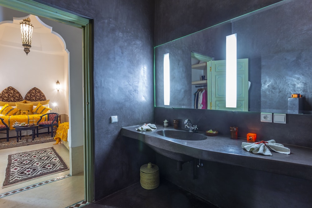 Riad Azahar 48/50