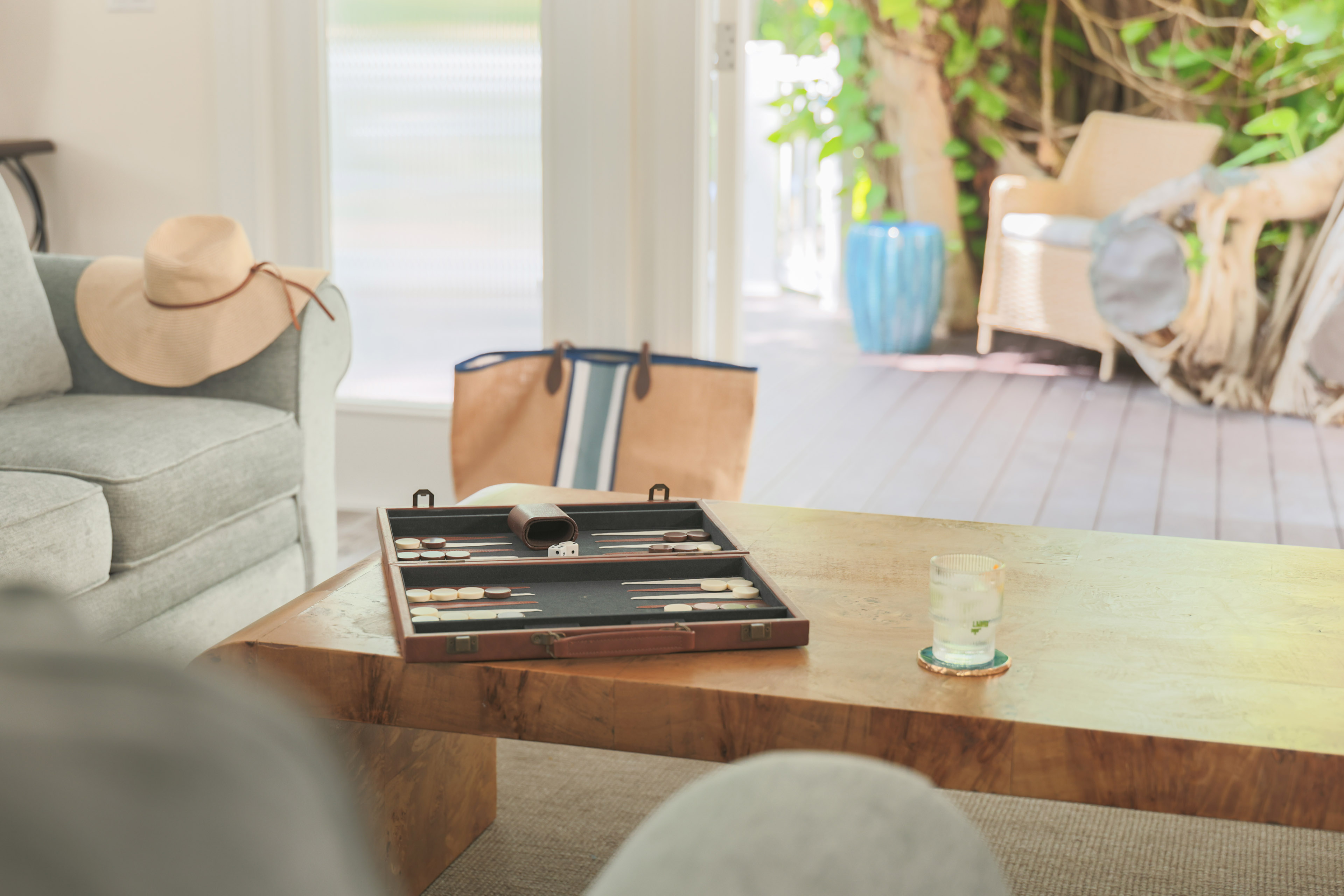 Premium, Home