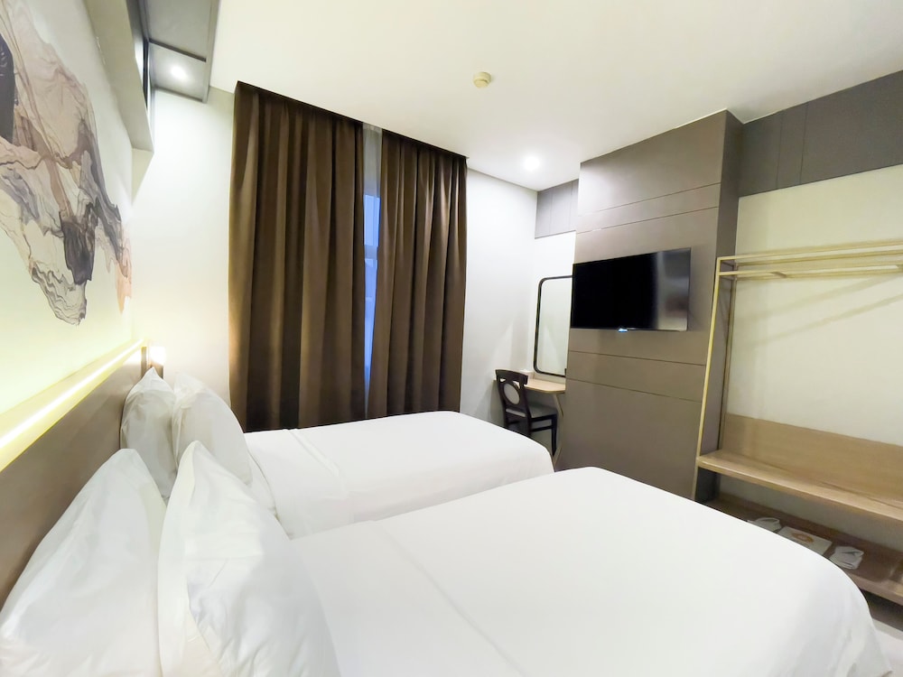 SIGNATURE, TYPE B, TWIN BEDS