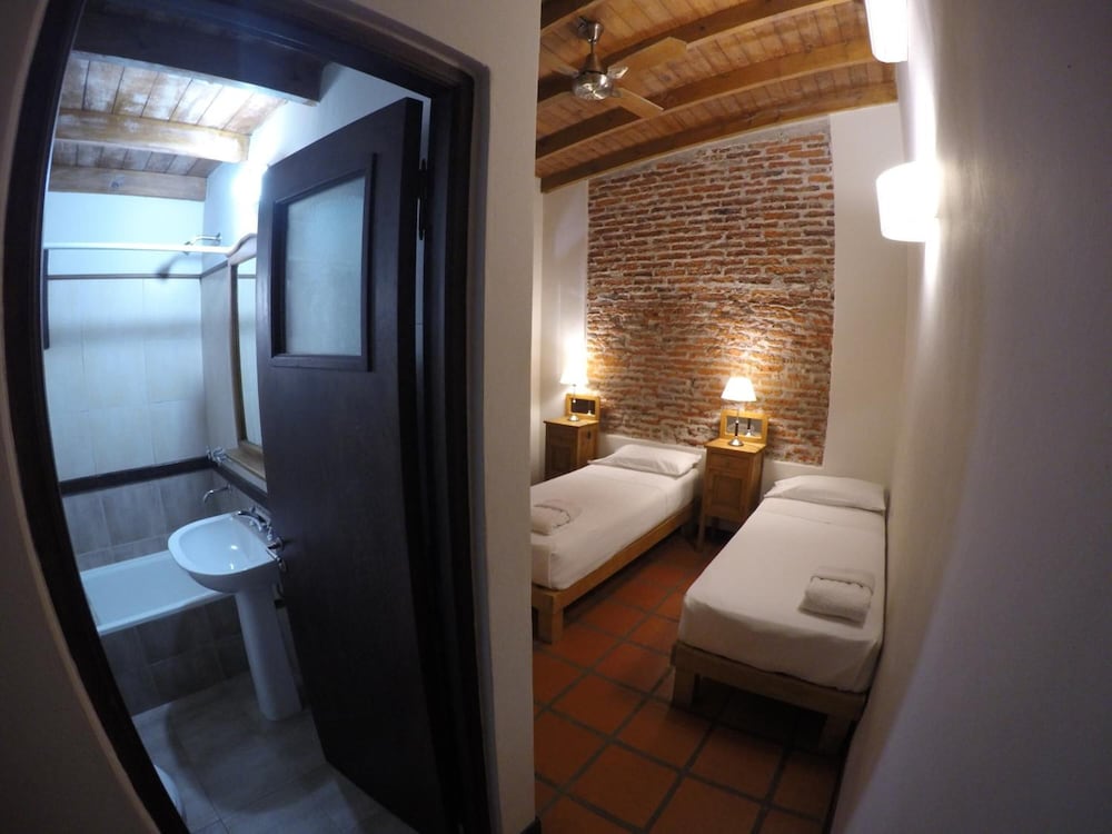 Posada Gotan Bed & Breakfast 43/45