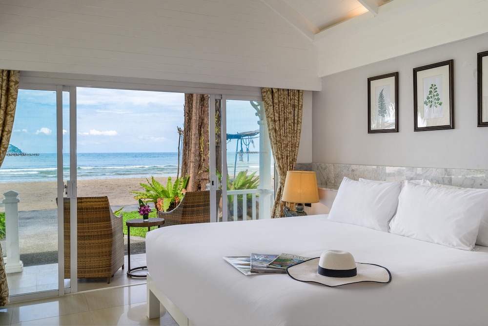 Thavorn Beach Village Phuket Resort and Spa 17/66