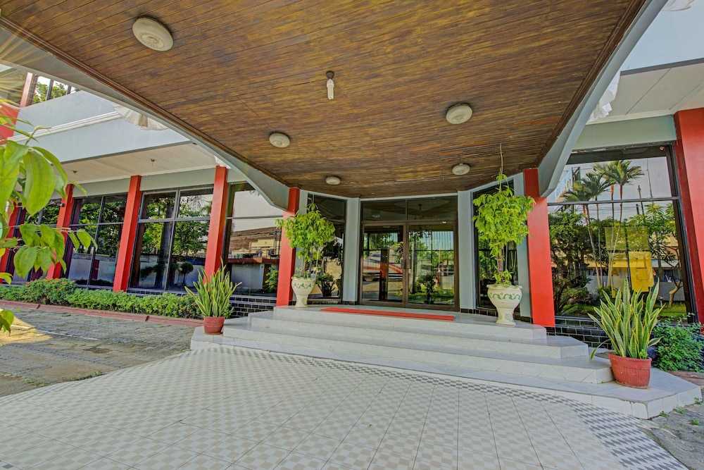 Oyo 3934 Hotel Istana Syariah Ex Istana Pekalongan 5/50