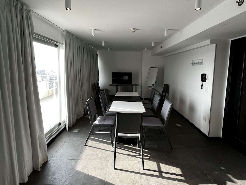 Ibis Styles Montevideo Biarritz 33/49