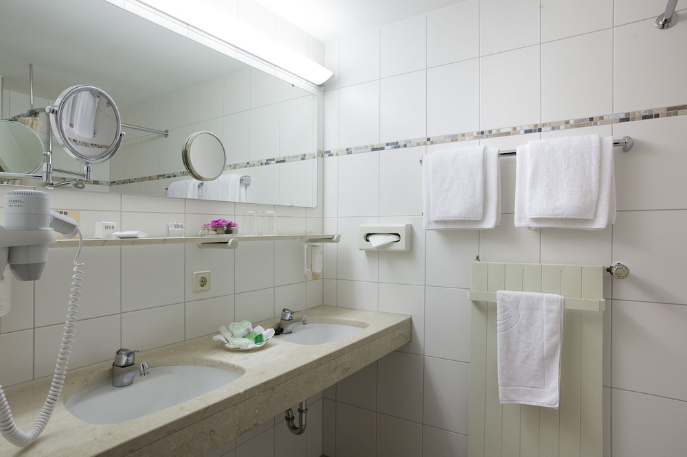 Quality Hotel Am Rosengarten 43/43
