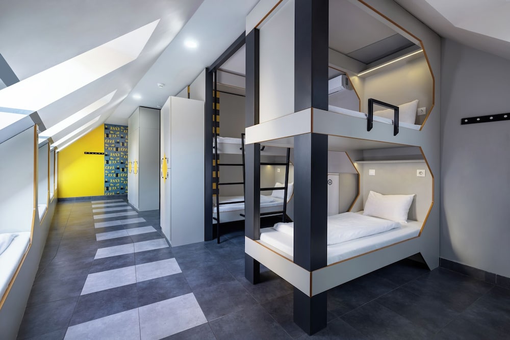 The Hive Party Hostel 65/65