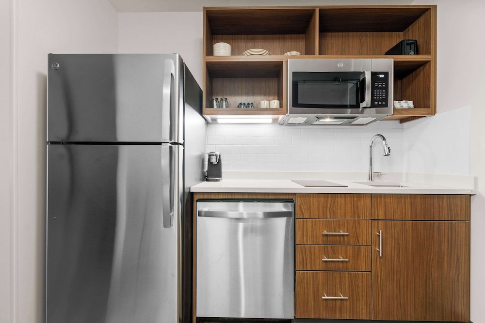 Everhome Suites Lexington - Horse Park 36/36