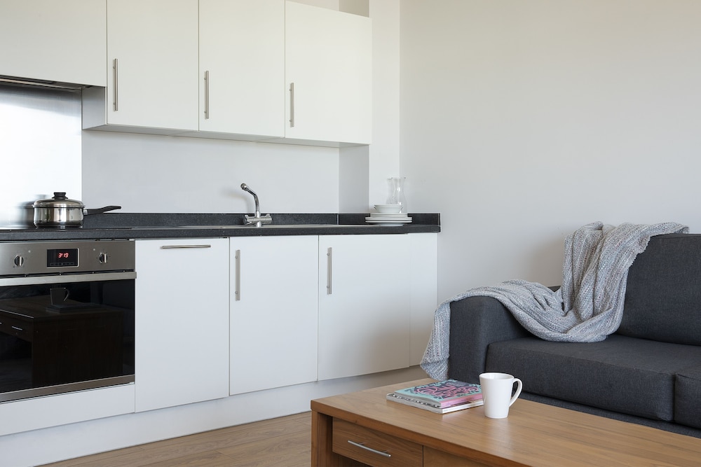 Max Serviced Apts Farnborough 42/58