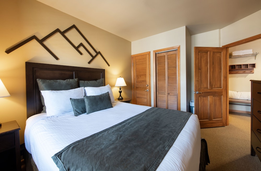 Zephyr Mountain Lodge 38/50