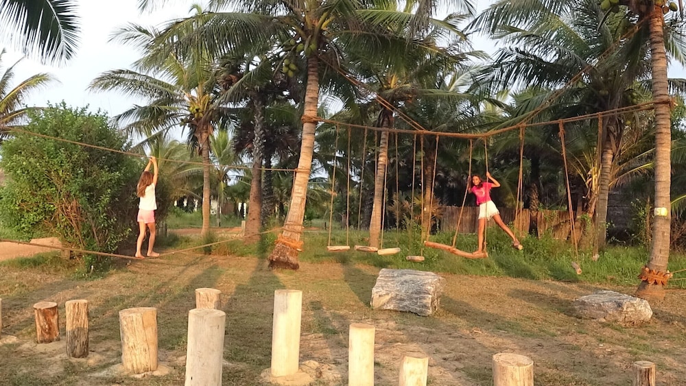 Elements Beach & Nature Resort 28/50