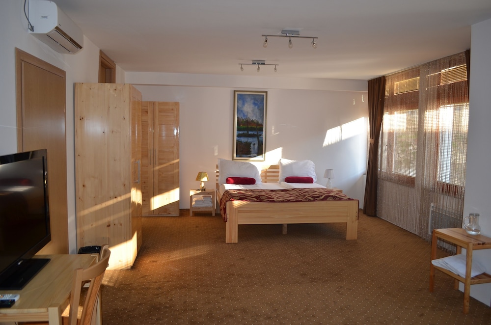 Hotel Berr 44/63