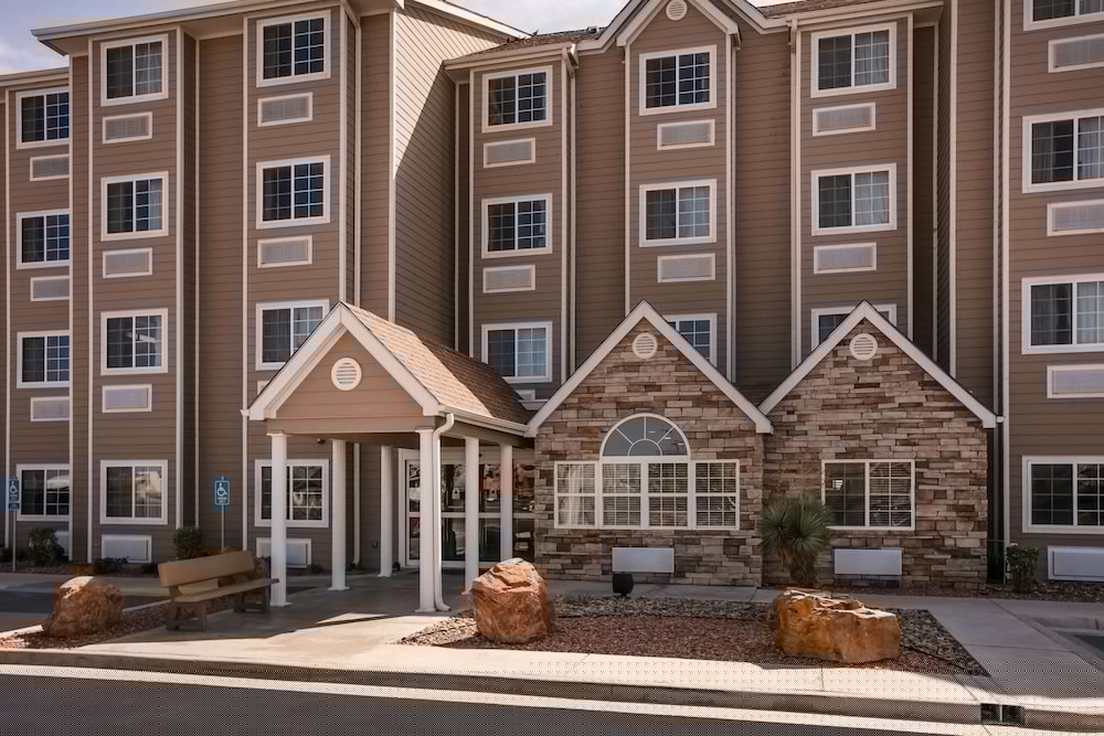 Microtel Inn And Suites By Wyndham Pecos 1/35