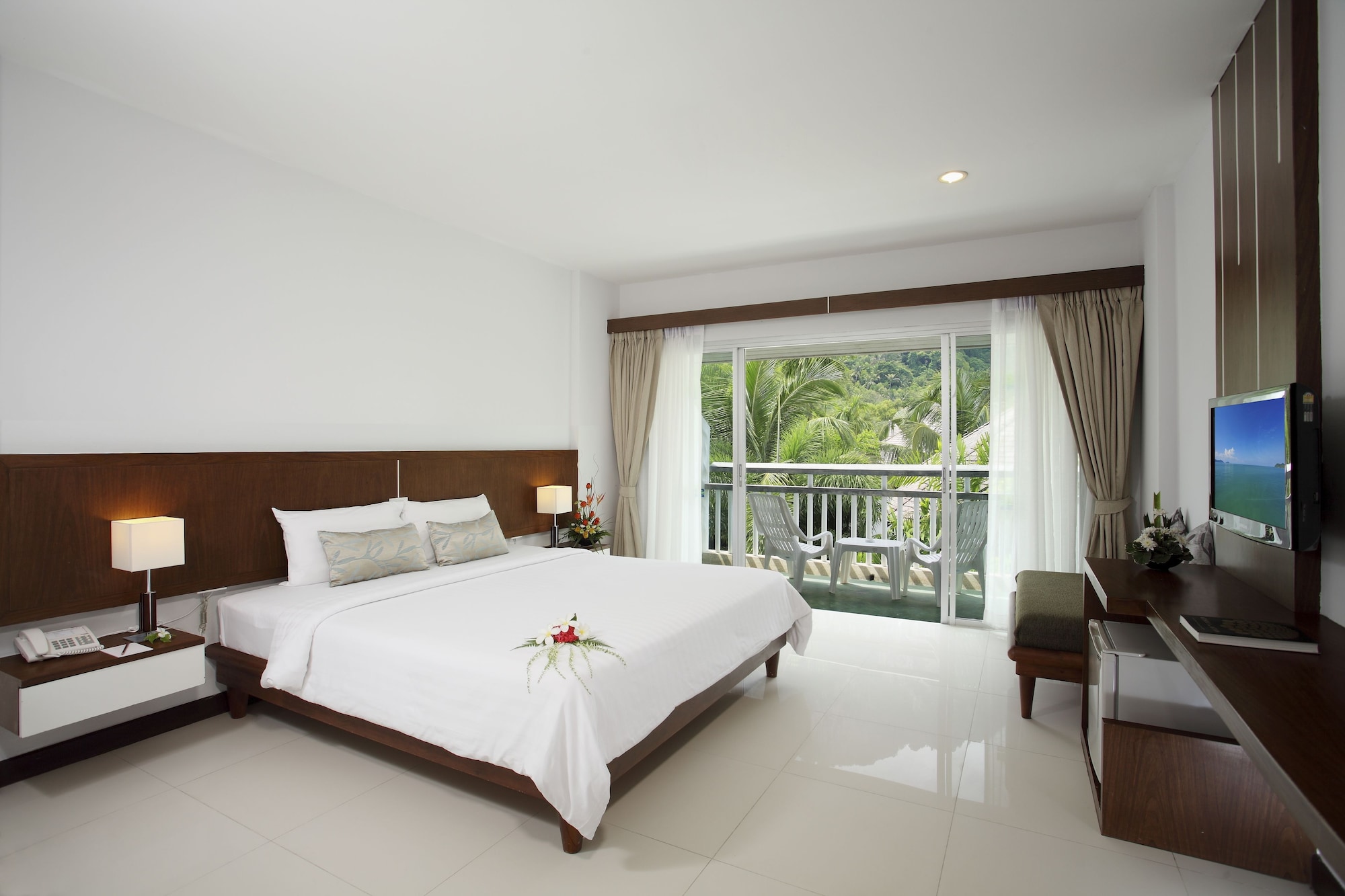 STANDARD, MULTIPLE BEDS