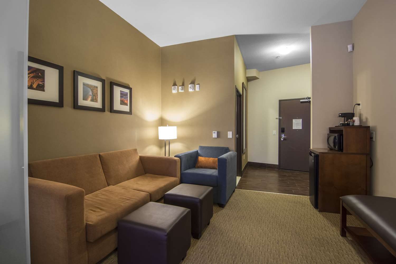 Comfort Suites Saskatoon 24/43