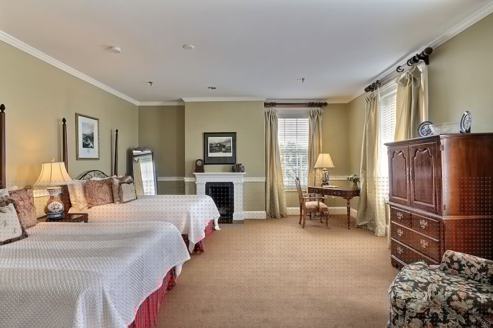 The Presidents Quarters Inn 22/76
