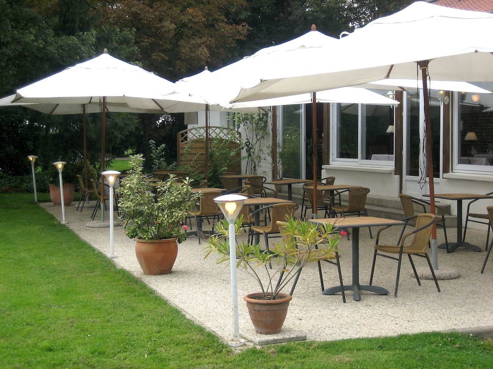 HOTEL LE MANOIR DE GAVRELLE 37/38