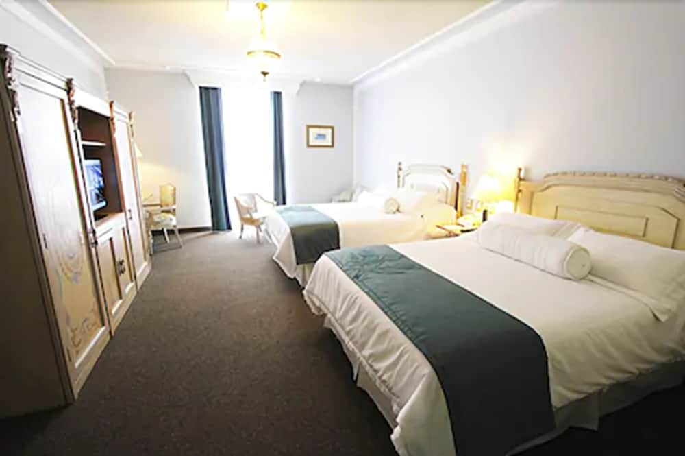 Gran Hotel Alameda 20/65