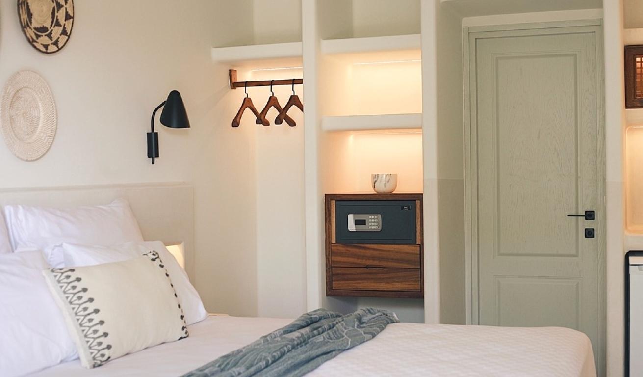 Studio, Double Bed