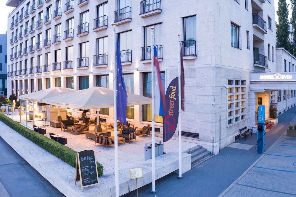 Devin Hotel 43/50
