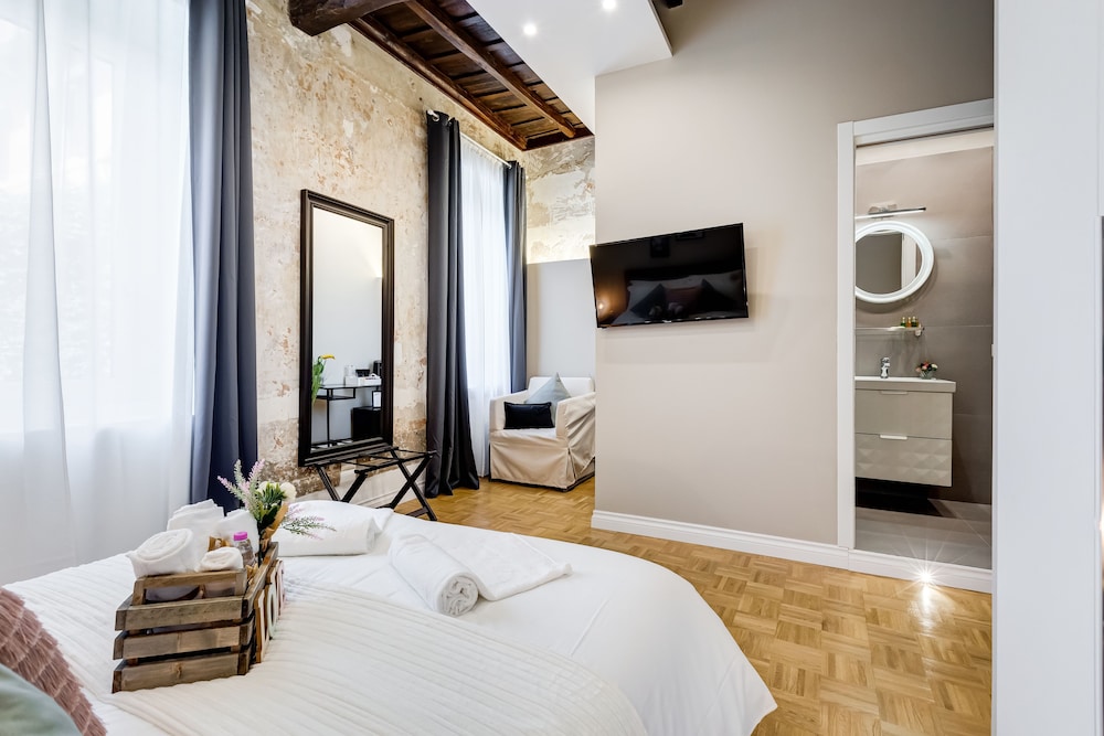 Tankara Suite 9/23
