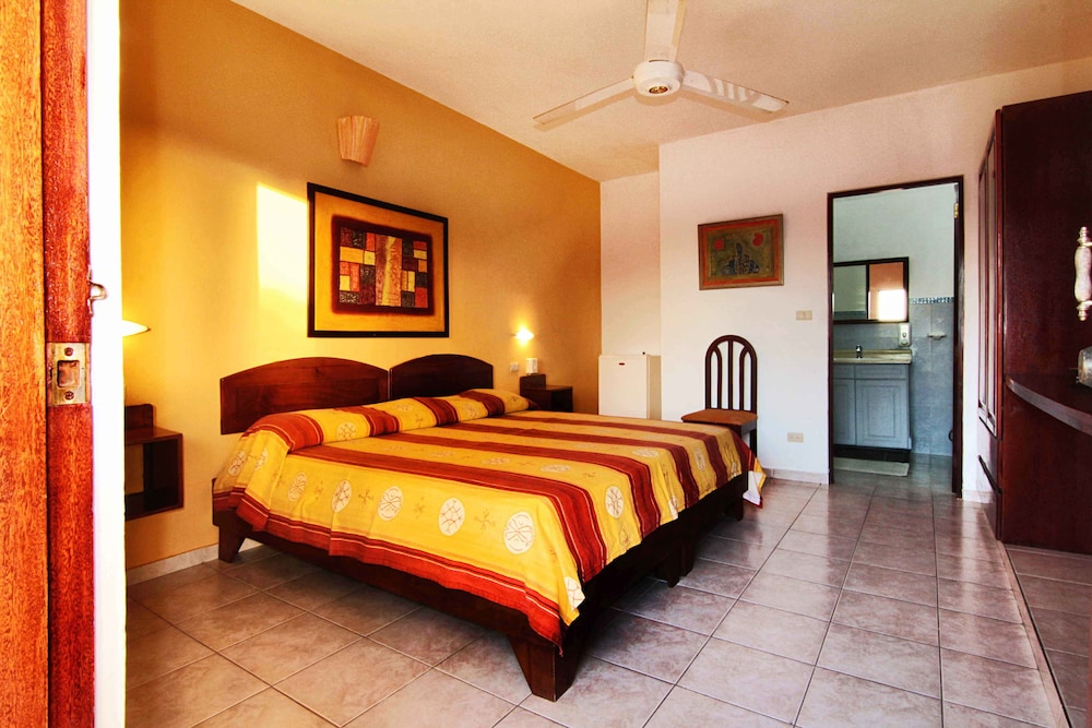 Hotel El Eden 13/57