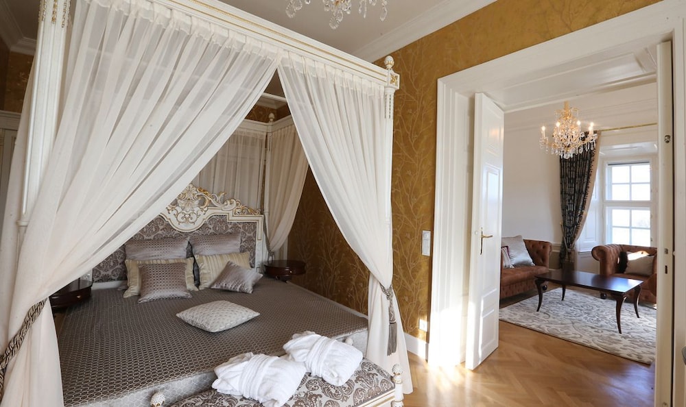Schloß Schönbrunn Grand Suite 10/40