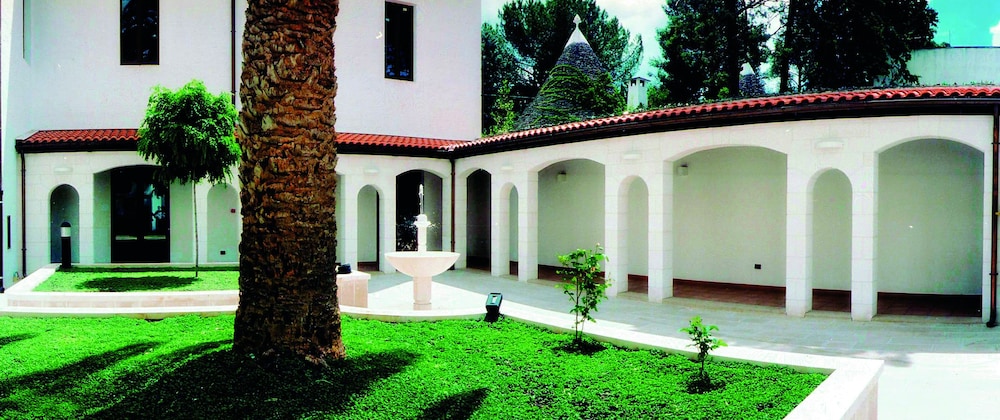 surroundings