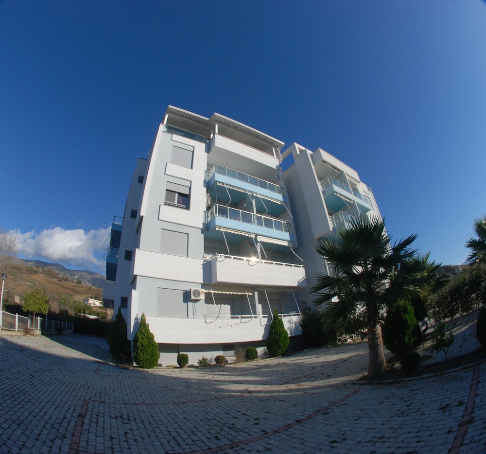 Divers Hotel 4/43