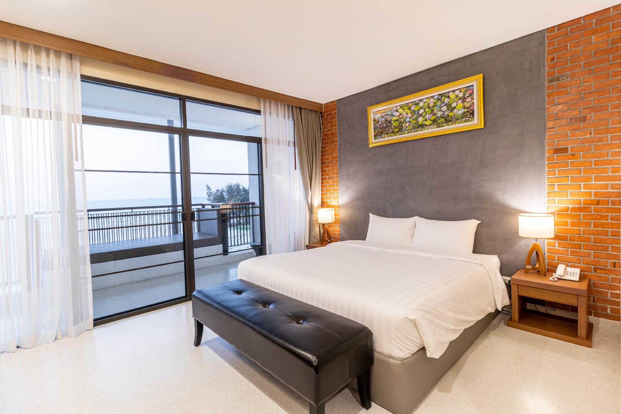 1 BEDROOM, SUITE, SEA VIEW