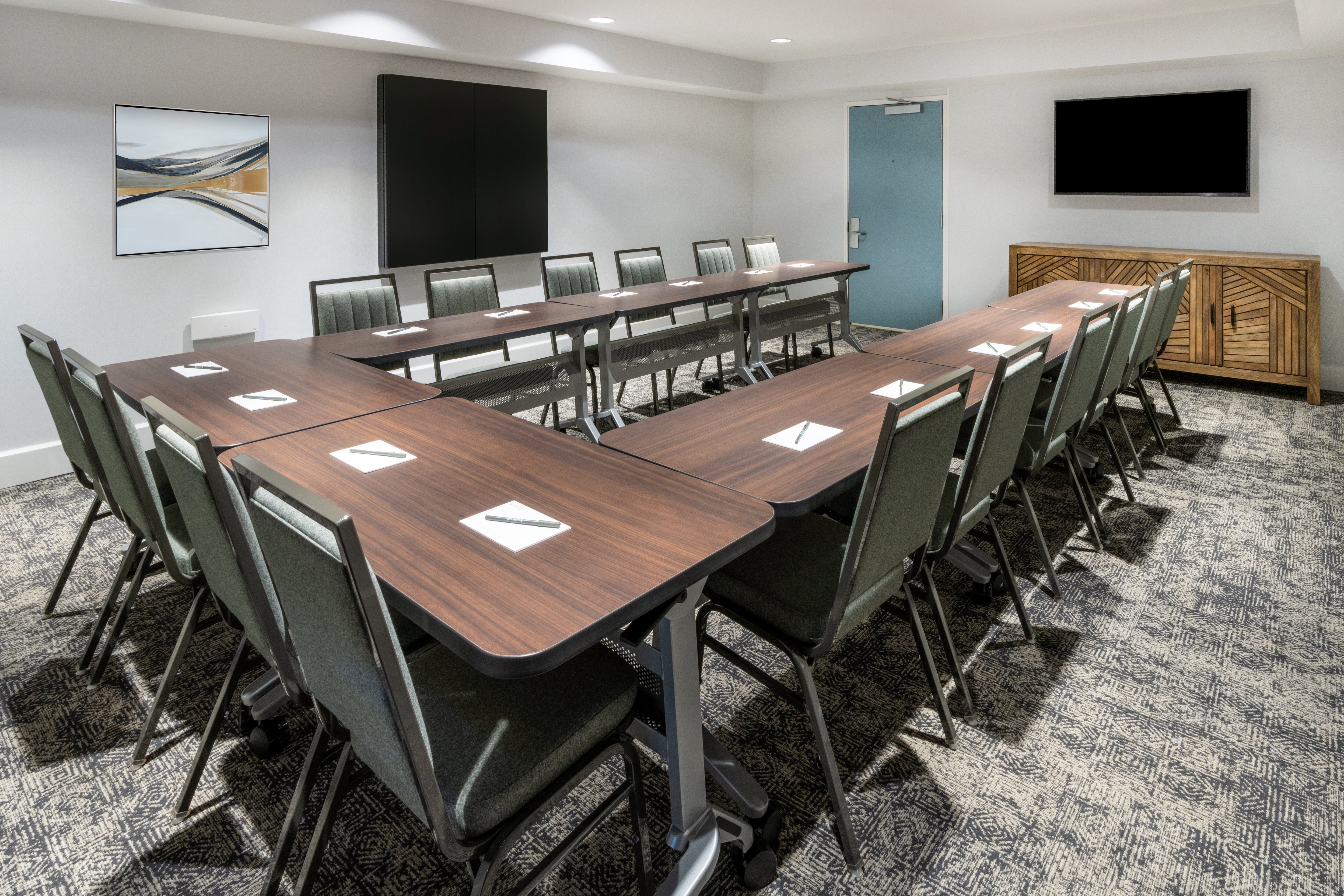 Staybridge Suites Denver - Cherry Creek 50/60
